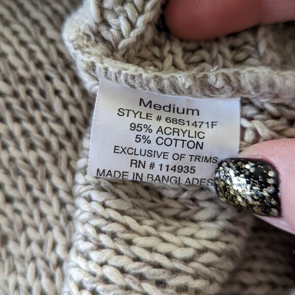 Quinn Oatmeal Side Zip Detail Sweater sz Medium - Picture 6 of 6